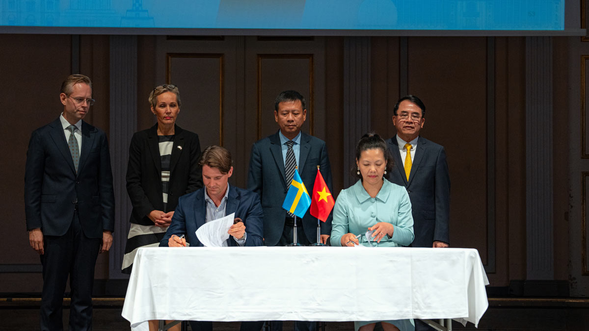 ARC Group Signs Strategic MoU with Vietnam Trade Office in Sweden